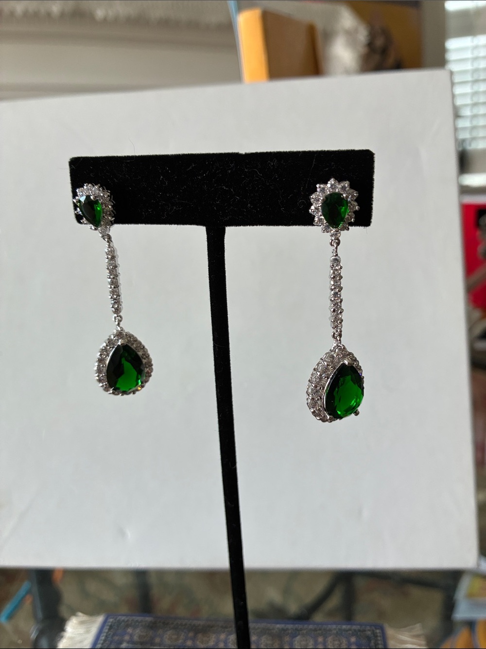 Emerald Green Teardrop Dangle Earrings - Women Jewelry